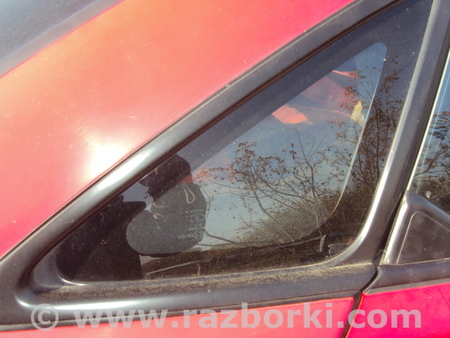 Стекло боковое заднее для Mazda 323F (все года выпуска) Киев