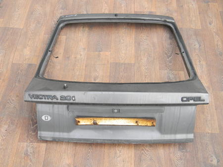 Крышка багажника для Opel Vectra A (1988-1995) Киев