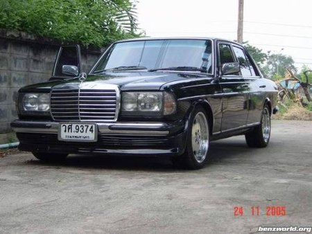 Все на запчасти для Mercedes-Benz 123 Киев