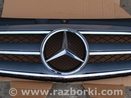 Решетка радиатора для Mercedes-Benz Viano Ковель
