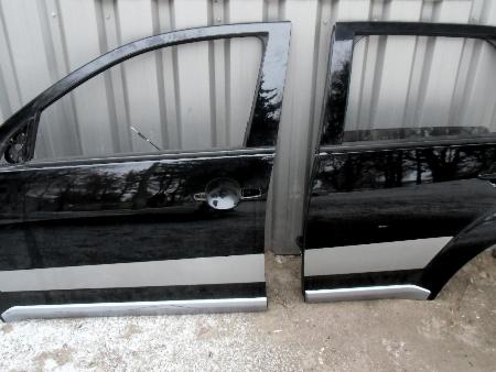 Двери левые (перед+зад) для Mitsubishi Outlander XL Ровно