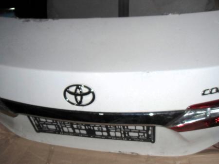 Крышка багажника в сборе для Toyota Corolla (все года выпуска) Ровно