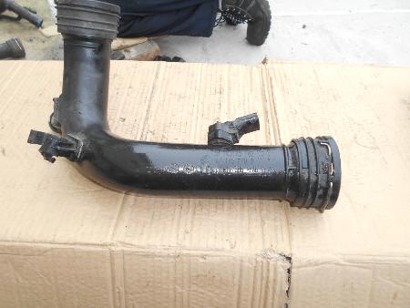 Патрубок турбины к интеркулеру для Volkswagen Golf V Mk5 (10.2003-05.2009) Львов 1K0145770D