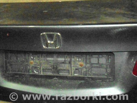 Крышка багажника для Honda Accord (все модели) Ровно