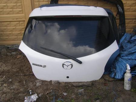 Крышка багажника для Mazda 2 DE (2007-2015) Ровно