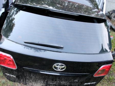 Крышка багажника для Toyota Avensis (все года выпуска) Ровно