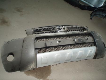 Решетка радиатора для Toyota RAV-4 Ровно