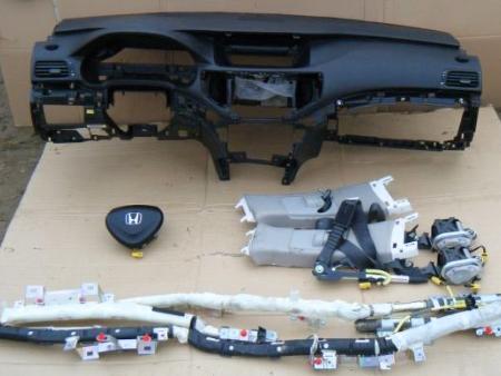 Комплект Руль+Airbag, Airbag пассажира, Торпеда, Два пиропатрона в сидения. для Honda Accord (все модели) Ровно