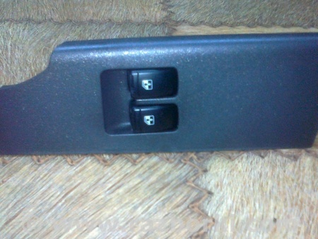 Кнопка стеклоподъемника дверная для Chevrolet Aveo 3 T300 (10.2011-09.2015) Киев 96652187
