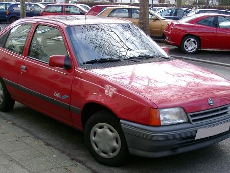 Все на запчасти для Opel Kadett Харьков