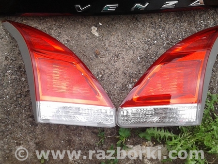 Фонарь задний внутренний для Toyota Venza Ровно