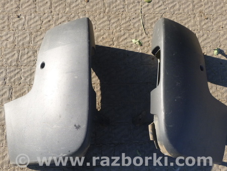 Клыки заднего бампера для Opel Vivaro Ковель
