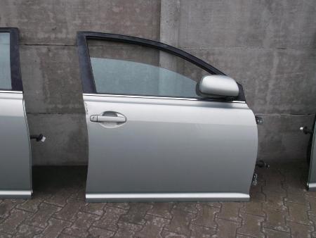 Дверь передняя для Toyota Avensis (все года выпуска) Ровно