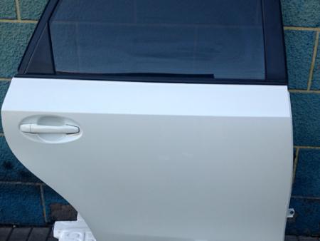 Дверь задняя для Toyota Prius (2016-) Ровно