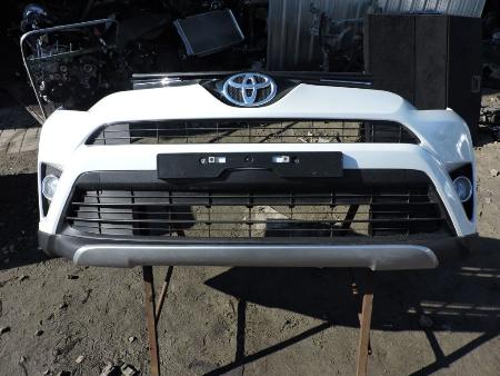 Бампер передний для Toyota RAV-4 (05-12) Ровно