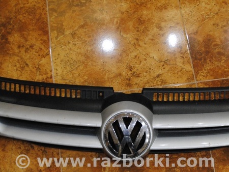 Решетка радиатора для Volkswagen Golf Plus Mk5 (12.2004-09.2014) Львов 5M0853651A