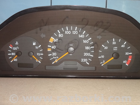 Панель приборов для Mercedes-Benz C-CLASS Львов 2025402148, 110.008.028/007