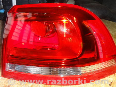 Фонарь задний правый для Volkswagen Touareg  (10-17) Львов