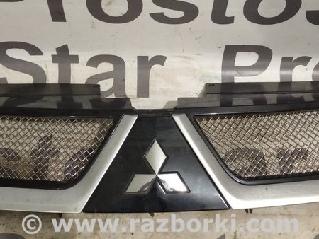Решетка радиатора для Mitsubishi Outlander XL Киев MZ313901