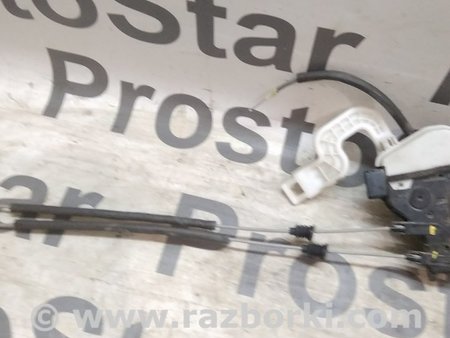 Замок двери задней правой для Hyundai Santa Fe Киев 814202W000