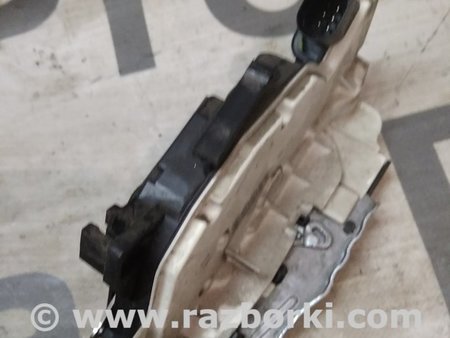 Замок двери задней левой для Volkswagen Tiguan Киев 5N0839015F