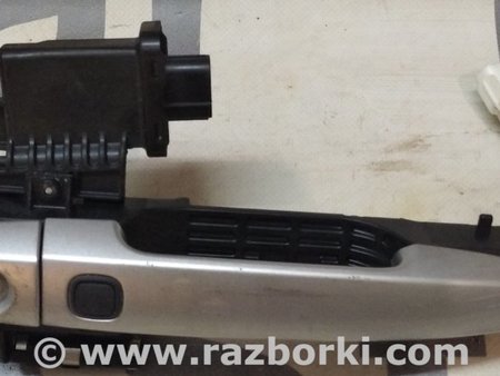 Ручка передней левой двери для Toyota RAV-4 (05-12) Киев 6920252040