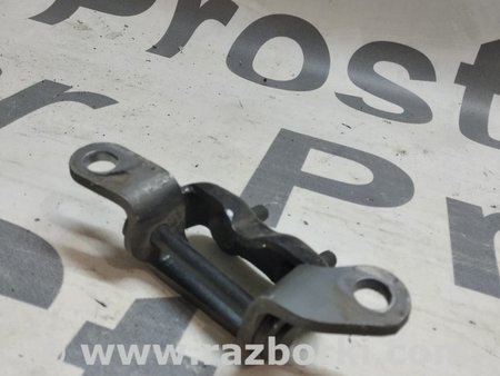 Петля двери для Toyota Camry 30 XV30 (09.2001-03.2006) Киев 68750AA020
