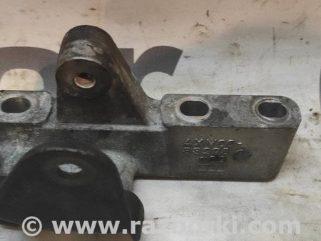 Кронштейн крепления двигателя для Lexus RX350 Киев 123130P040