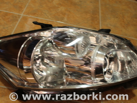 Фара передняя правая для Toyota Auris E150 (10.2006-11.2012) Львов 81110-02A40