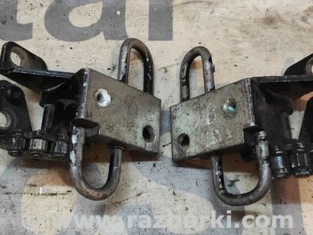 Петля двери для Volkswagen Jetta 5 1K2, 1K5 (01.2005 - 12.2010) Киев 1K0831412K