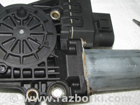 Мотор стеклоподъемника для Audi (Ауди) A6 C5 (02.1997-02.2005) Львов 0130821775