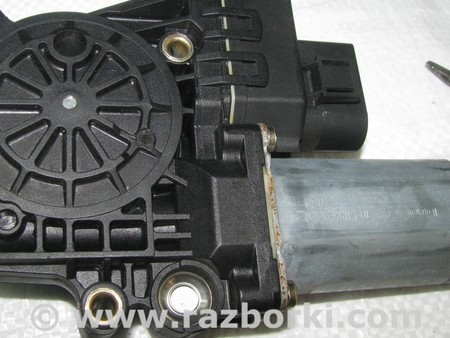 Мотор стеклоподъемника для Audi (Ауди) A6 C5 (02.1997-02.2005) Львов 0130821775