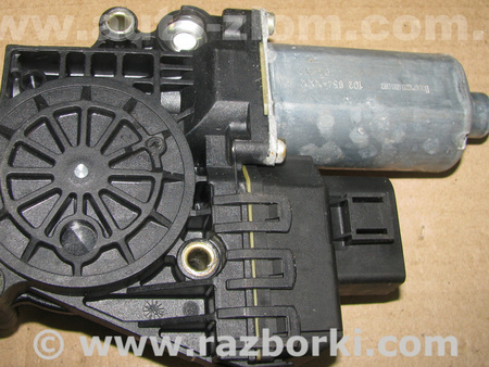 Мотор стеклоподъемника для Audi (Ауди) A6 C5 (02.1997-02.2005) Львов 4B0959802E