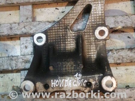 Кронштейн крепления двигателя для Honda Civic 8 FK,FN1,FN2 UFO (09.2005 - 06.2012) Киев 50690SNAA80