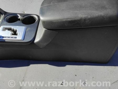 Подлокотник для KIA Sorento Киев 846602P000VA