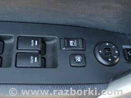 Блок кнопок стеклоподъемников для KIA Sorento Киев 935702P200VA