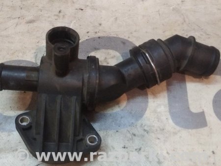 Корпус термостата для Volkswagen Passat B6 (03.2005-12.2010) Киев 06f121111