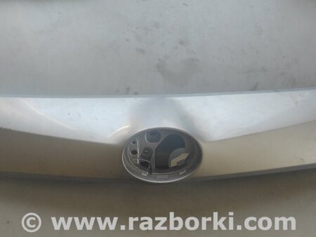 Накладка крышки багажника для Toyota RAV-4 (13-15) Киев 7680142230B1