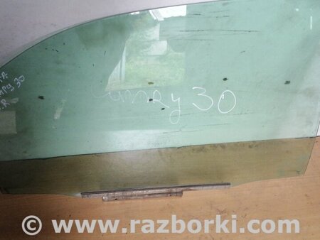Стекло задней правой двери для Toyota Camry 30 XV30 (09.2001-03.2006) Киев 68113-33100