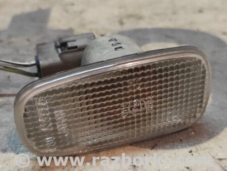 Повторитель указателя для Toyota RAV-4 (00-05) Киев 8173051010