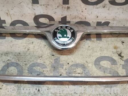 Облицовка для Skoda Octavia A5 Киев 1Z0853661