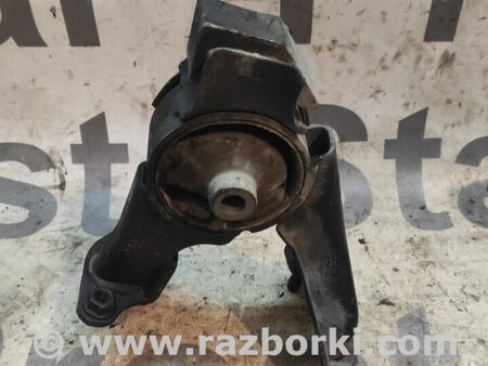 Подушка для Toyota Avensis T250 (02.2003-10.2009) Киев 123710D130