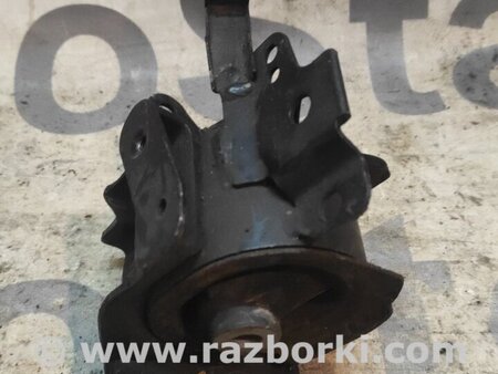 Подушка КПП для Toyota Avensis T250 (02.2003-10.2009) Киев 123720D120