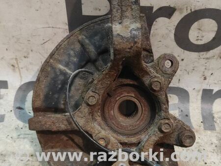 Цапфа передняя правая для Suzuki Grand Vitara Киев 4511165J00