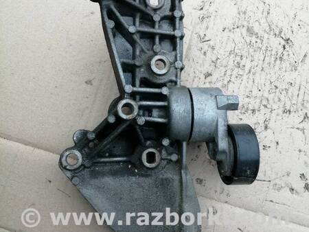 Кронштейн крепления навесного оборудования для Renault Kangoo Киев 8200327134