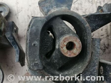 Подушка КПП для Toyota Corolla E150 (11.2006-08.2013) Киев 1237222180