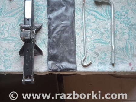 Домкрат для Mitsubishi Lancer X 10 (08-17) Днепр