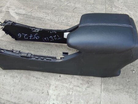 Консоль с подлокотником для Honda Accord CR CT (06.2013 - 01.2020) Киев 83401-T2F-A0