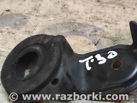 Кронштейн радиатора левый для Nissan X-Trail T30 (2001-2008) Киев 215438H310