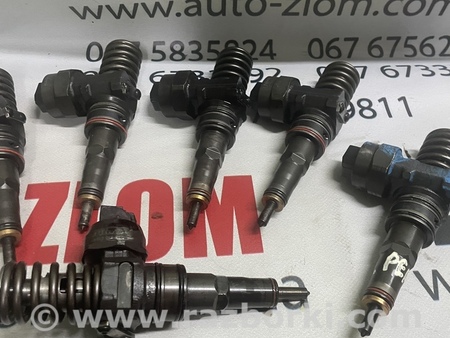 Форсунка топливная для Audi (Ауди) A3 8L (09.1996-07.2003) Львов 038130073J